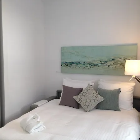Business Hotel