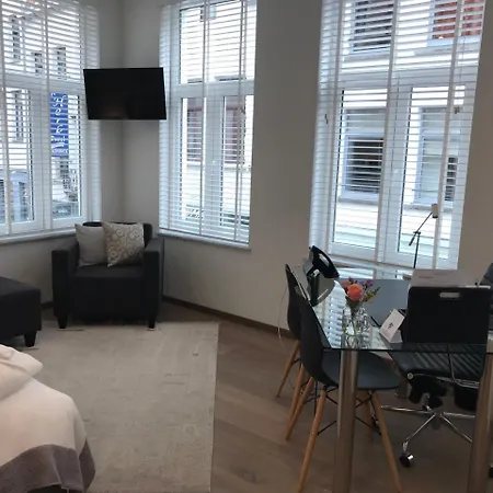 Business Hotel 4*
